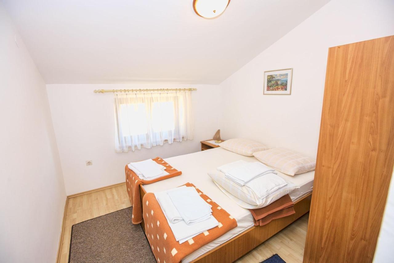 Apartmani Marijana Cesarica Exterior foto