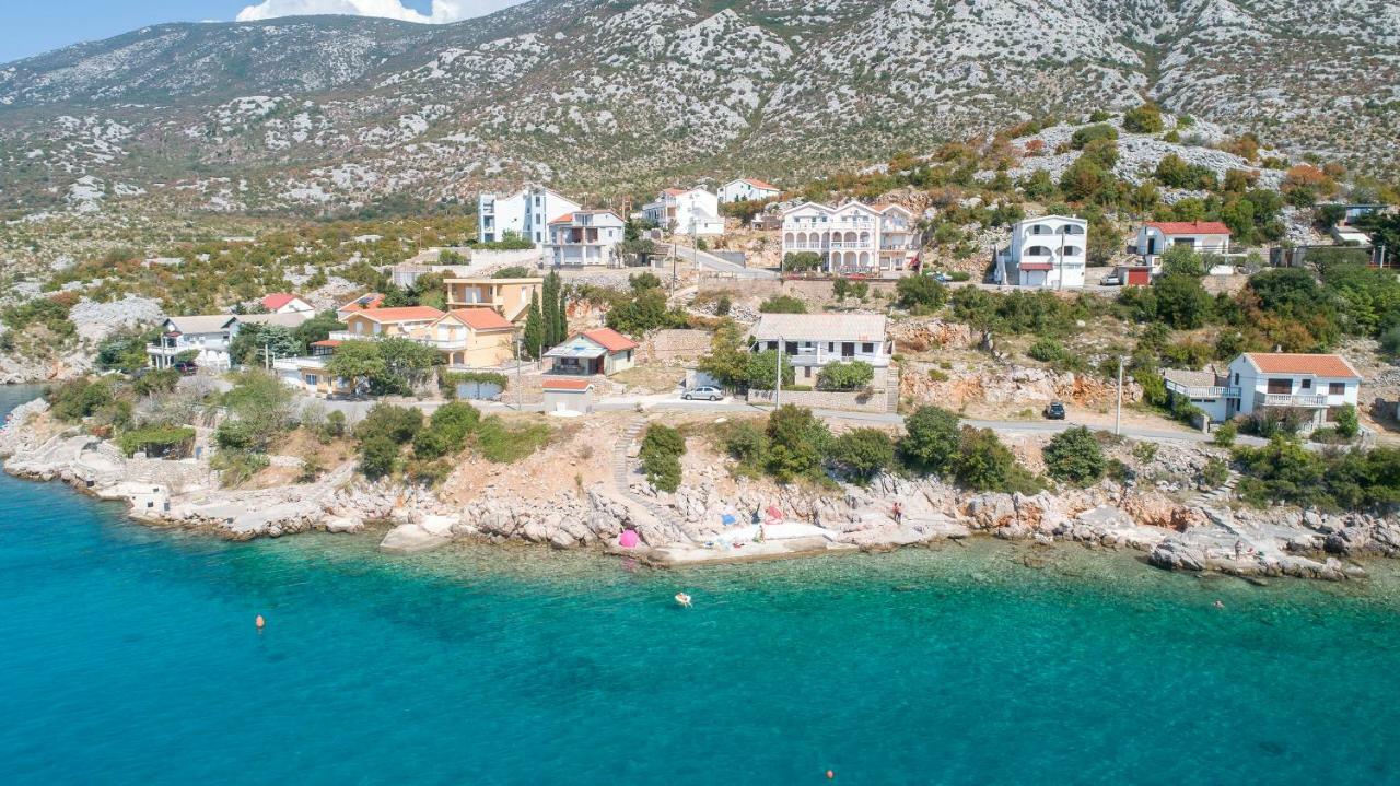 Apartmani Marijana Cesarica Exterior foto